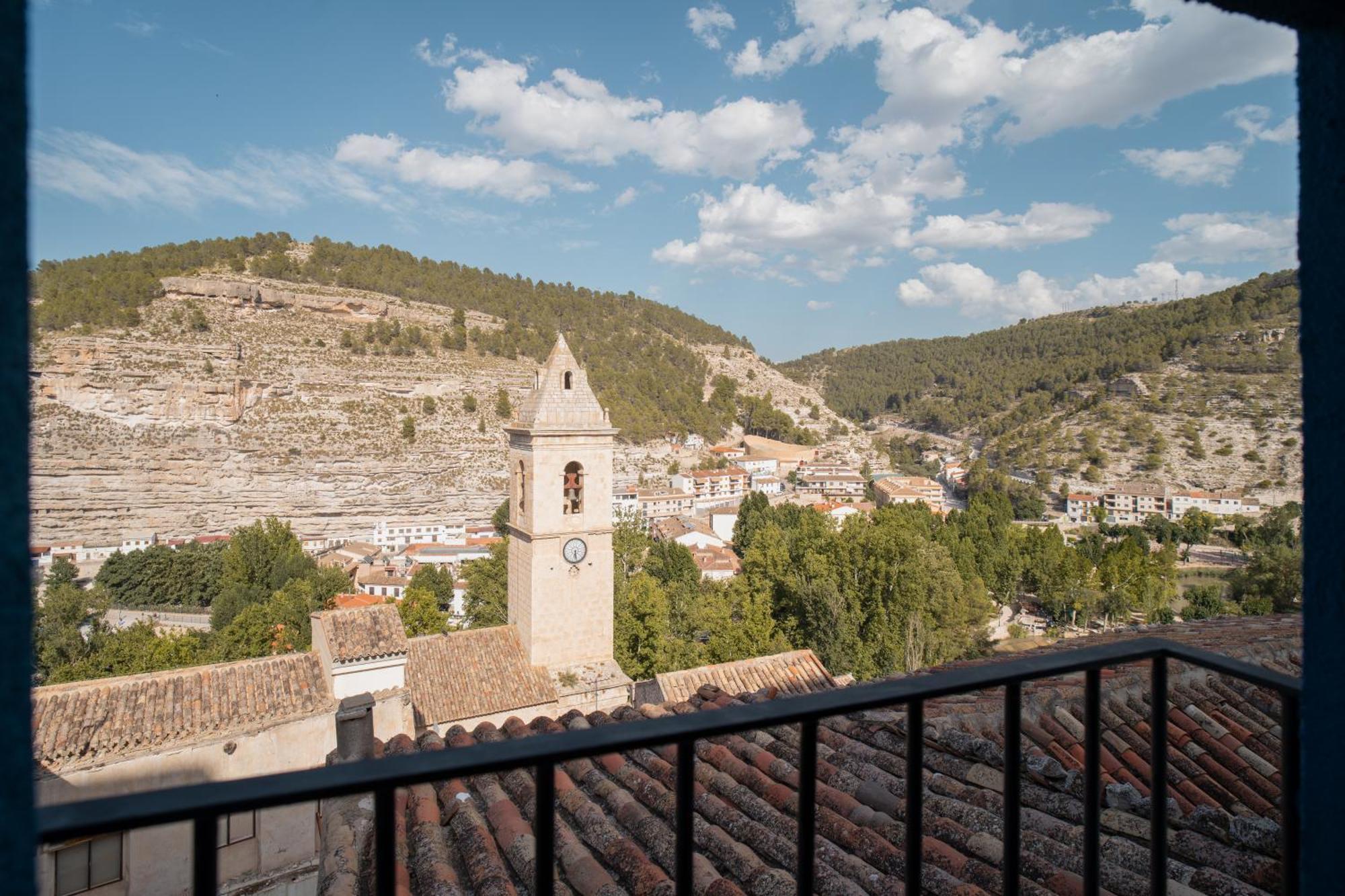 Alojamiento Domotizado Casa El Campanario Alcala del Jucar Bagian luar foto